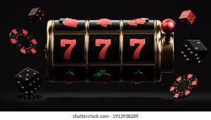 Live casino feature cards showing account privacy and mobile safety cues
